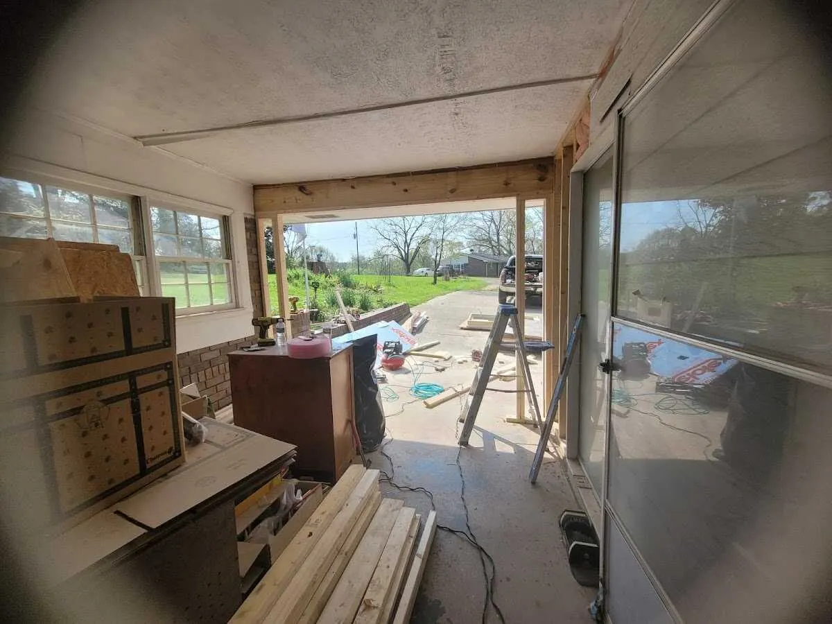 Air movers and dehumidifier for Water Mitigation Services in Harwood Heights